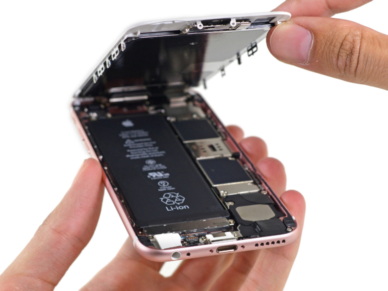 iPhone Servis 065/80-30-386 1 iphone zamena dipleja